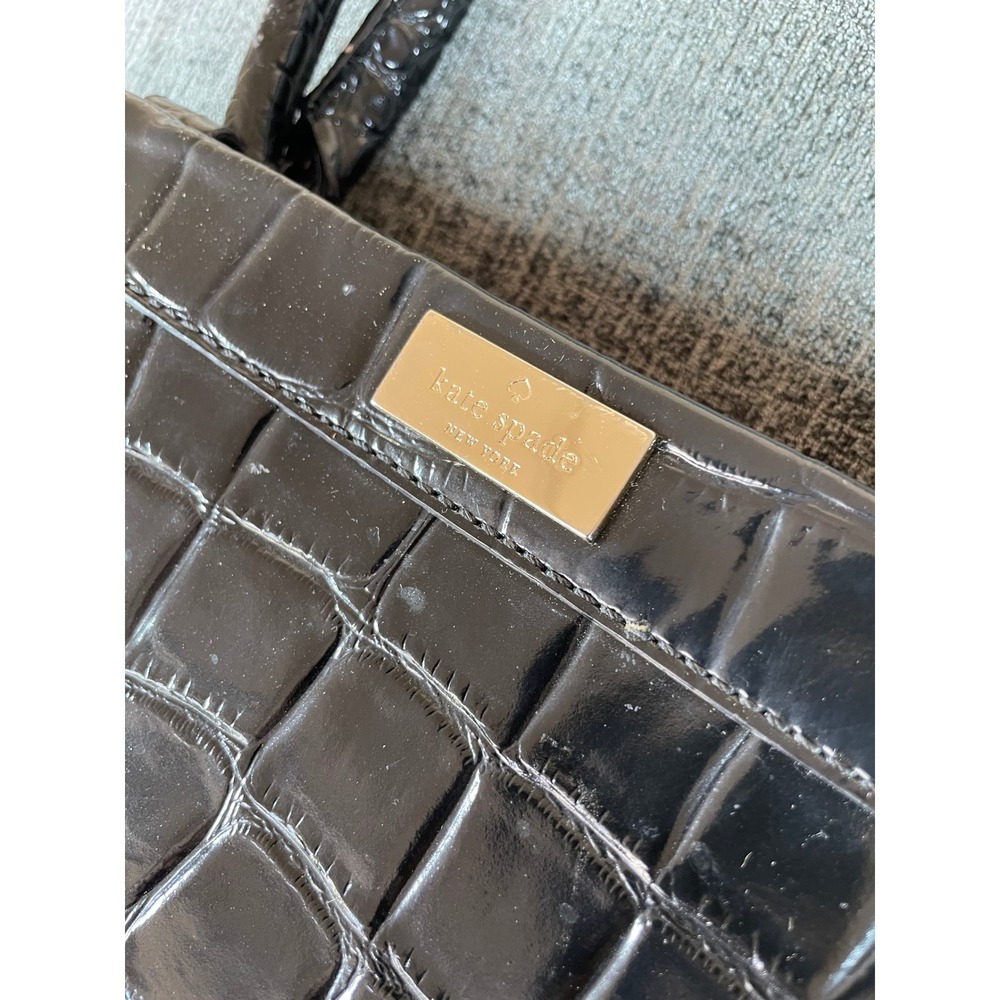 Kate Spade Black Croc Embossed Patent Leather Tote Bag Shoulder Purse Gold Logo - Picture 2 of 9